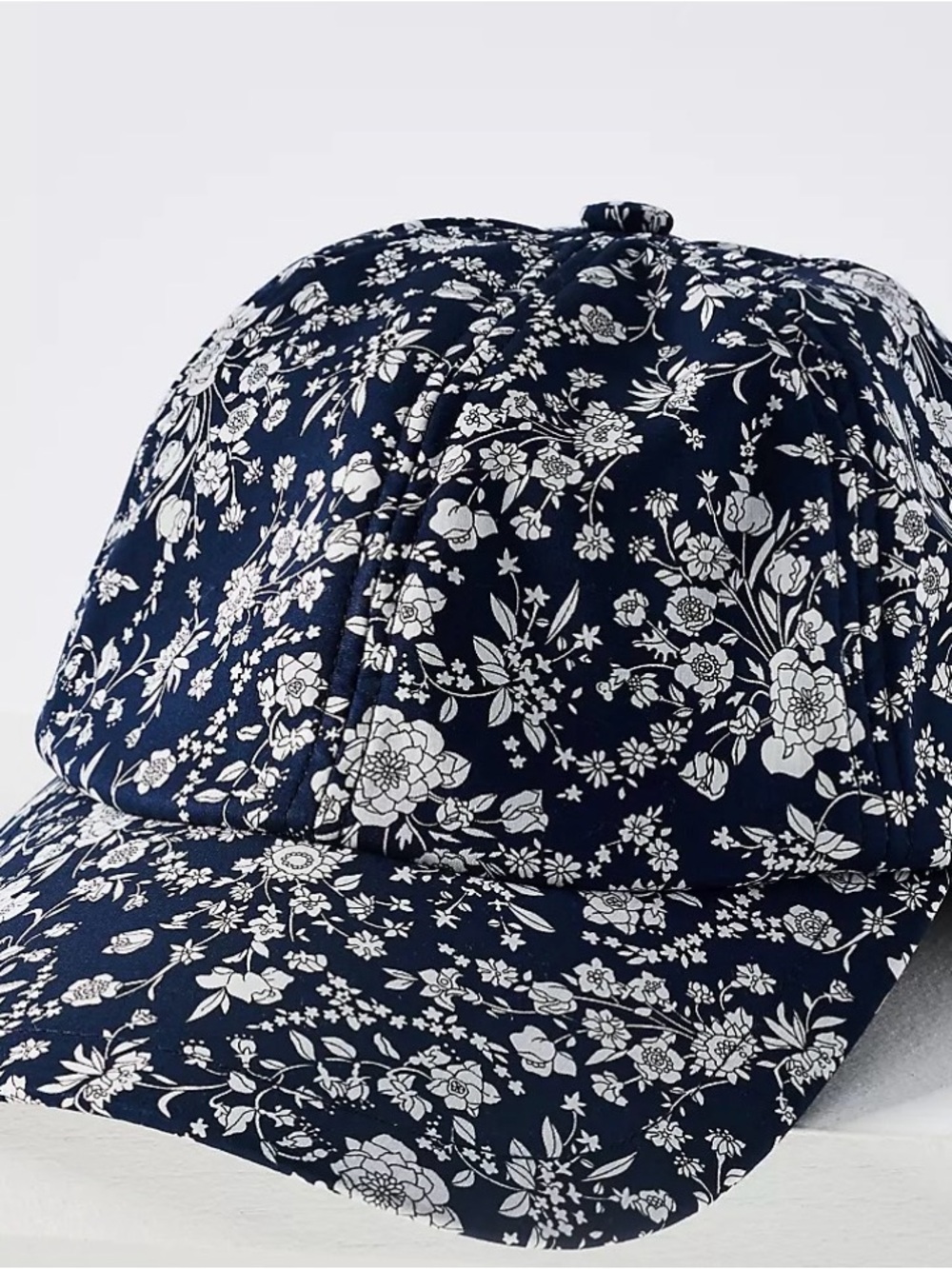 Lele Sadoughi, NWTs liberty fabric Baseball Cap - Navy, Red & White